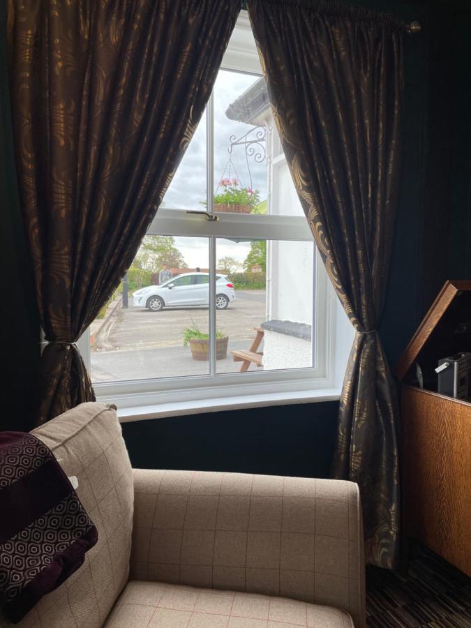 约克 The White Swan Deighton酒店 外观 照片
